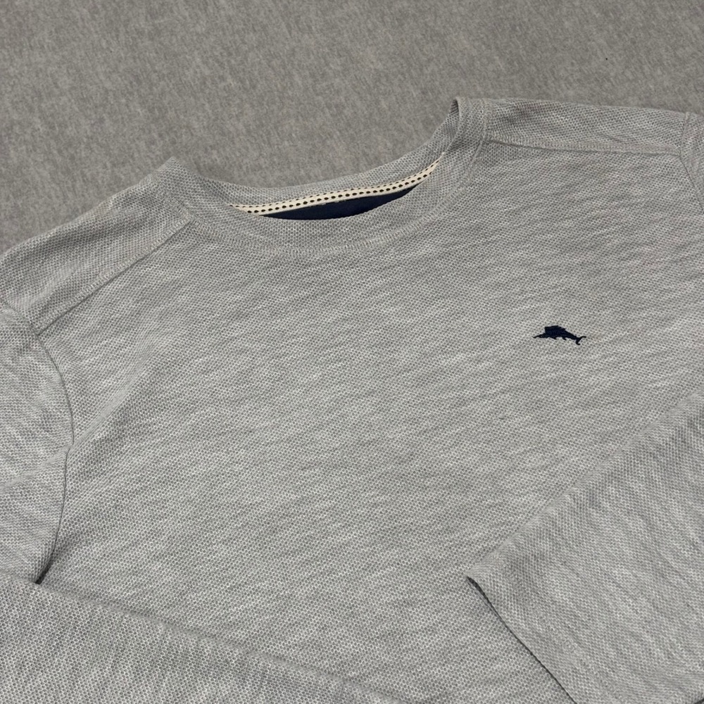 Tommy Bahama Mens Large Grey Textured Crew Neck Pullover ZTB97769 Marlin Logo